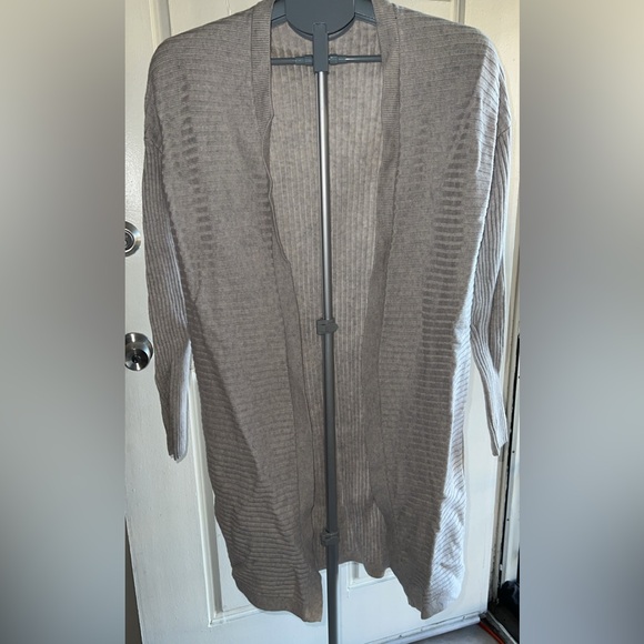 Women’s Gap Cardigan - Picture 2 of 7